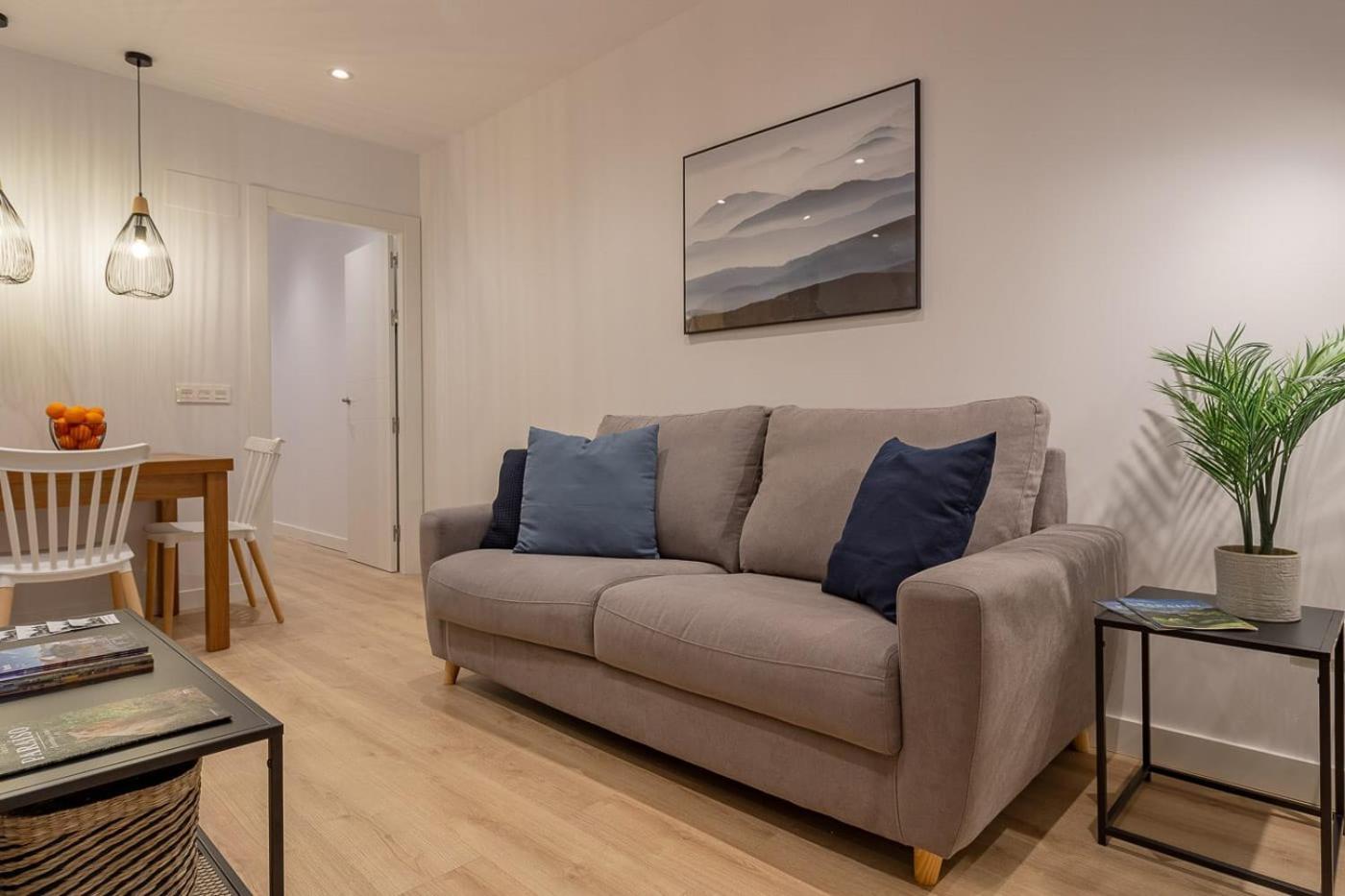 Room4You By Asturias Holidays اوفيدو المظهر الخارجي الصورة