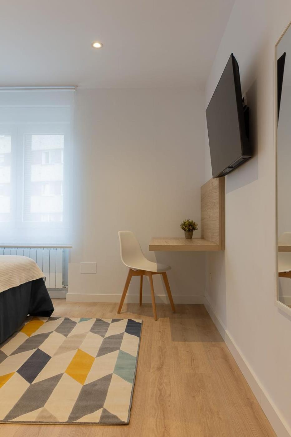 Room4You By Asturias Holidays اوفيدو المظهر الخارجي الصورة